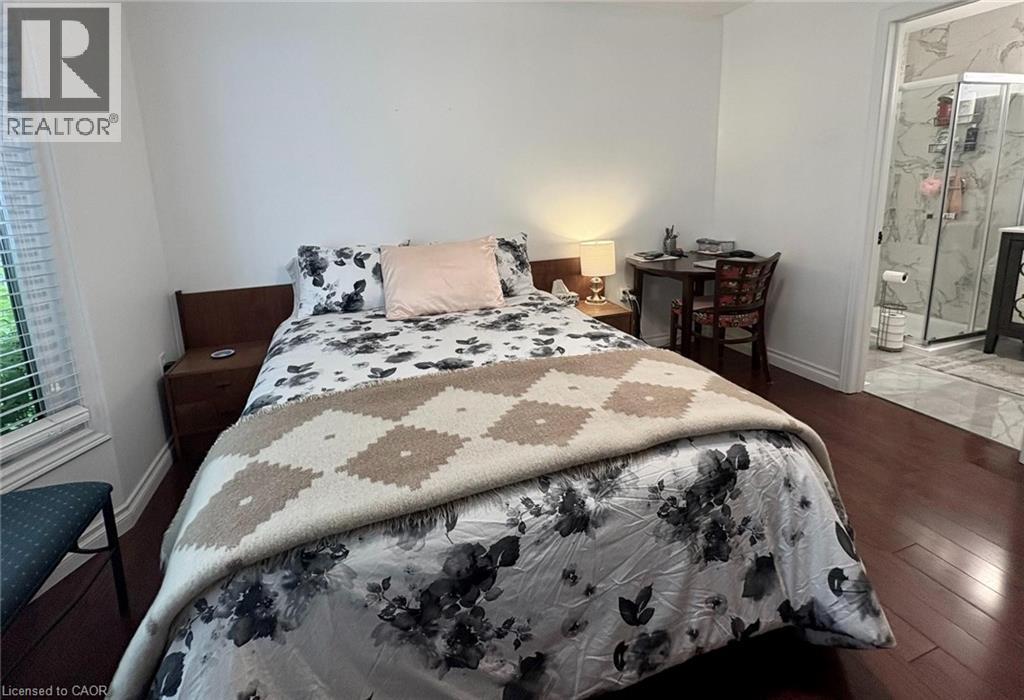 227 SILVERBIRCH Boulevard - 27