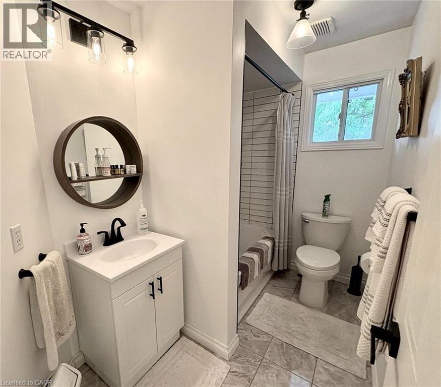 227 SILVERBIRCH Boulevard - Image 9