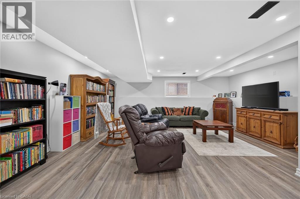 4-bedroom home for sale at 15 FULLER Drive, Caledonia ON · photo 31 of 50