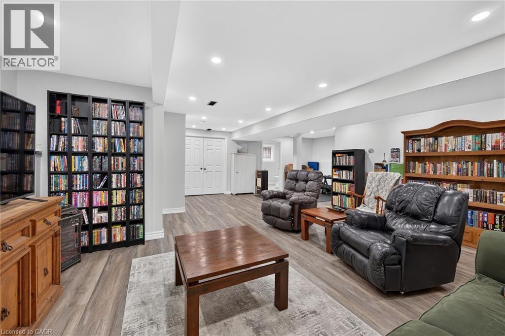 4-bedroom home for sale at 15 FULLER Drive, Caledonia ON · photo 32 of 50