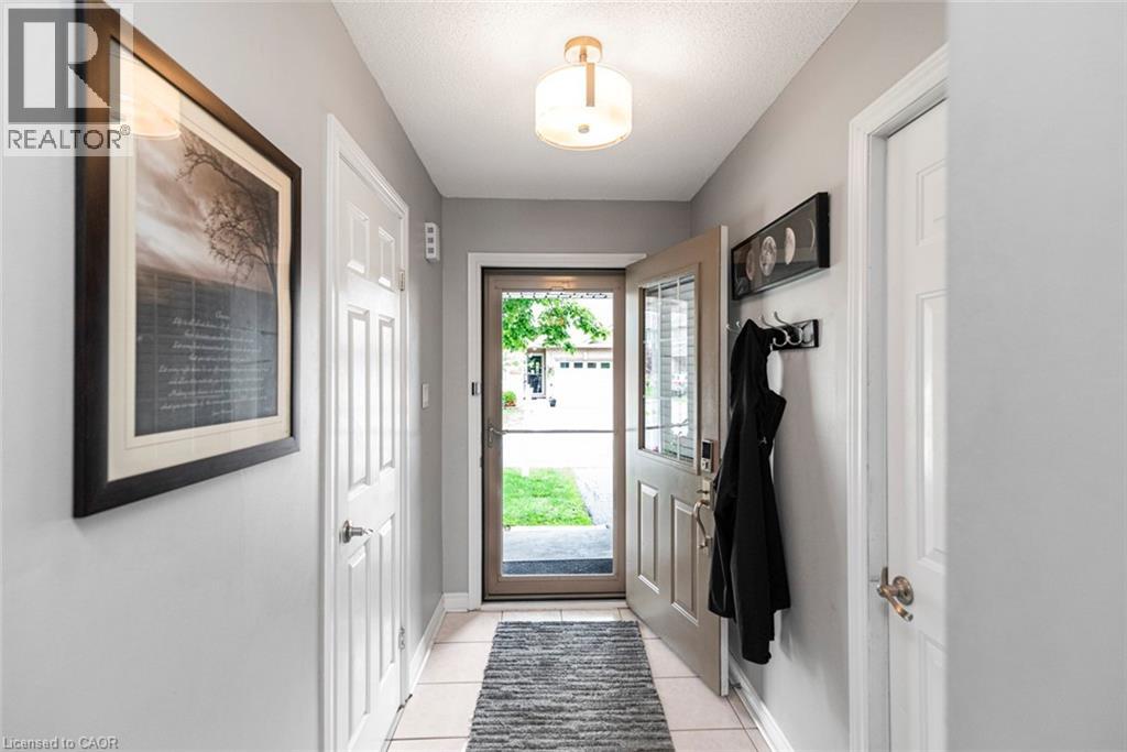 #56 30 BRAEMAR Avenue - Image 8