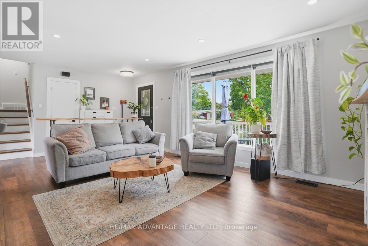15 NORTH ALMOND PLACE - 13