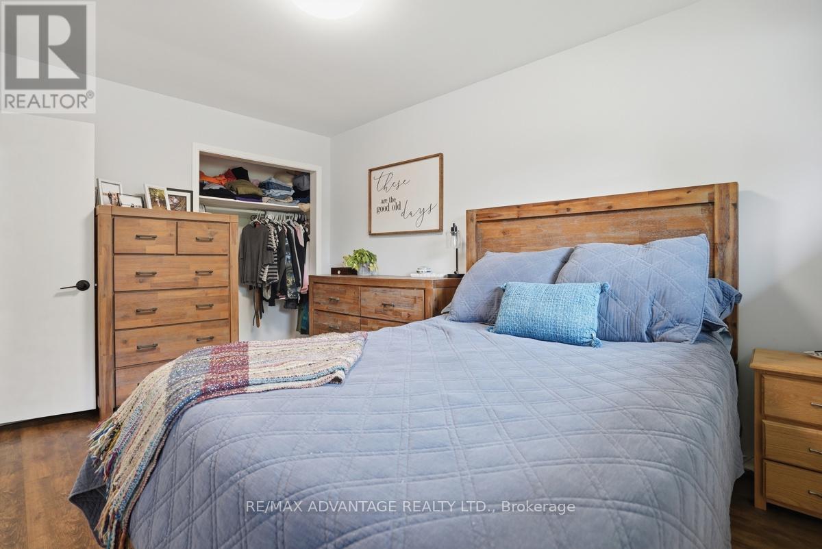 15 NORTH ALMOND PLACE - 23