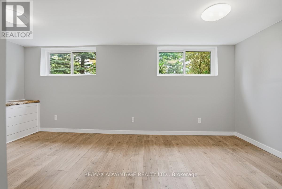 15 NORTH ALMOND PLACE - 31