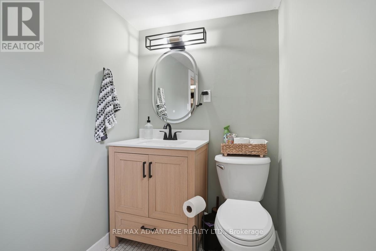 15 NORTH ALMOND PLACE - 35