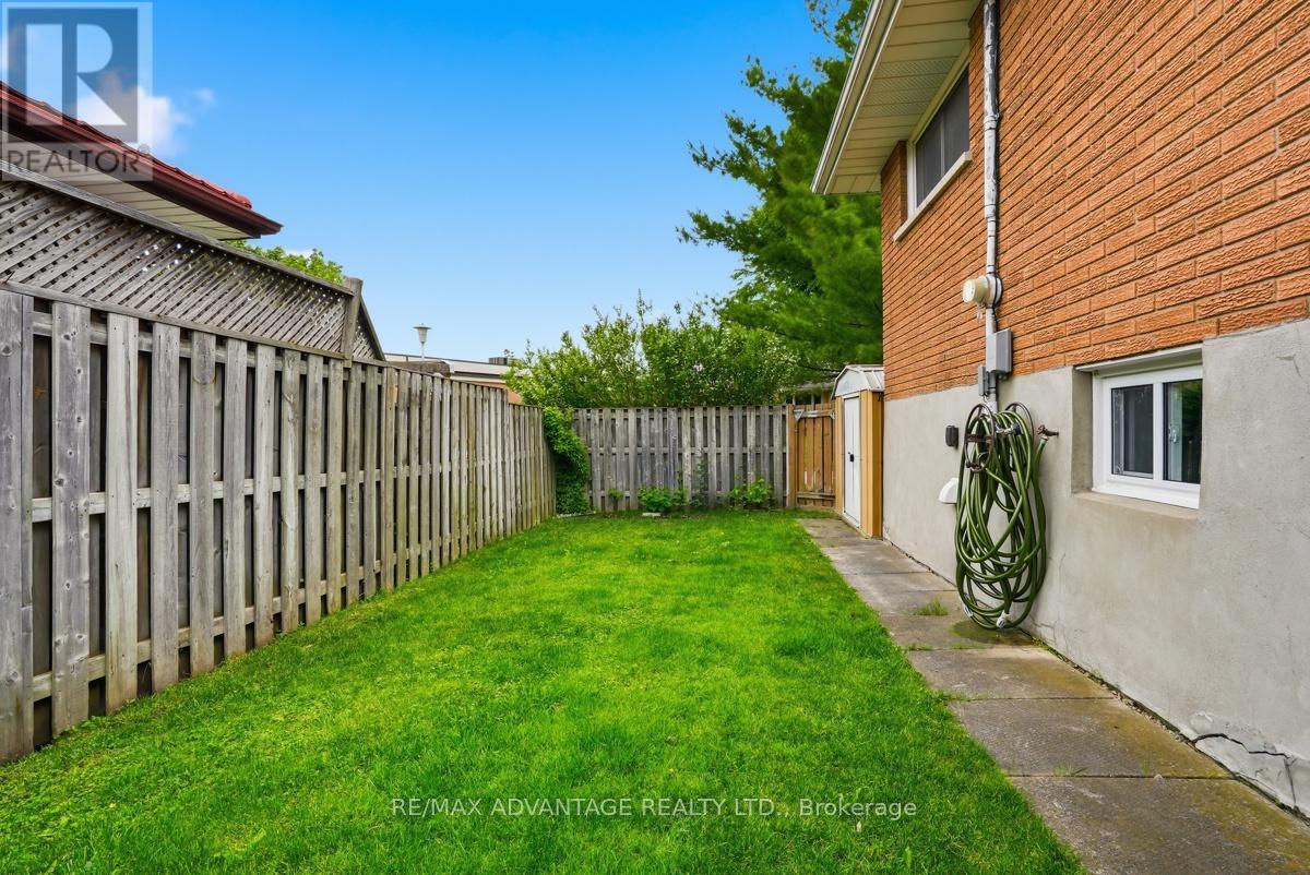 15 NORTH ALMOND PLACE - 38