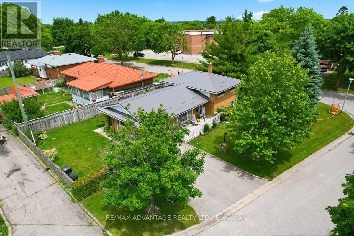 15 NORTH ALMOND PLACE - 4