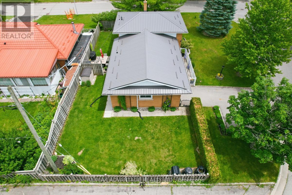 15 NORTH ALMOND PLACE - 42