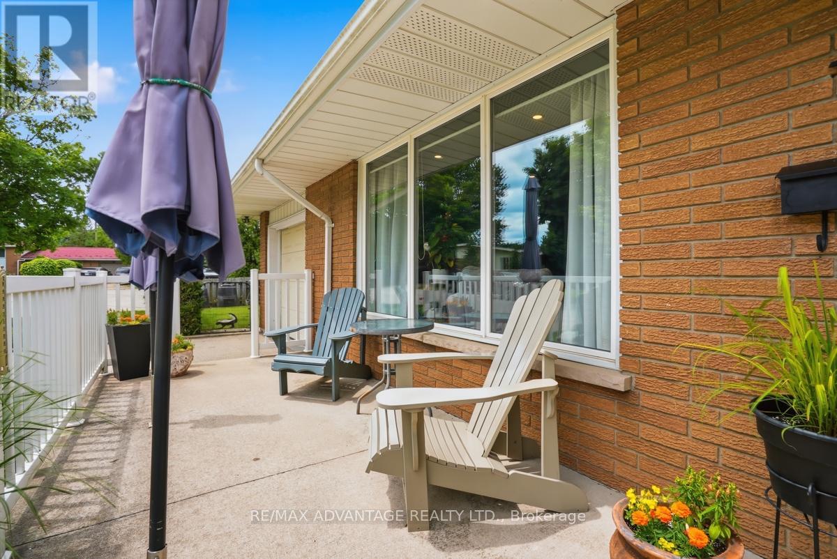 15 NORTH ALMOND PLACE - 8