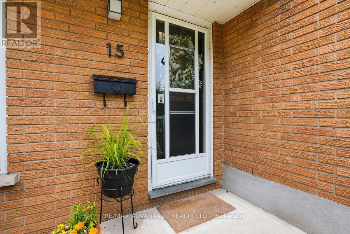 15 NORTH ALMOND PLACE - 9
