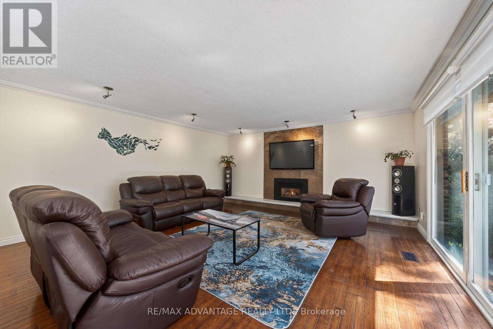 44 NORTHCREST DRIVE - 17