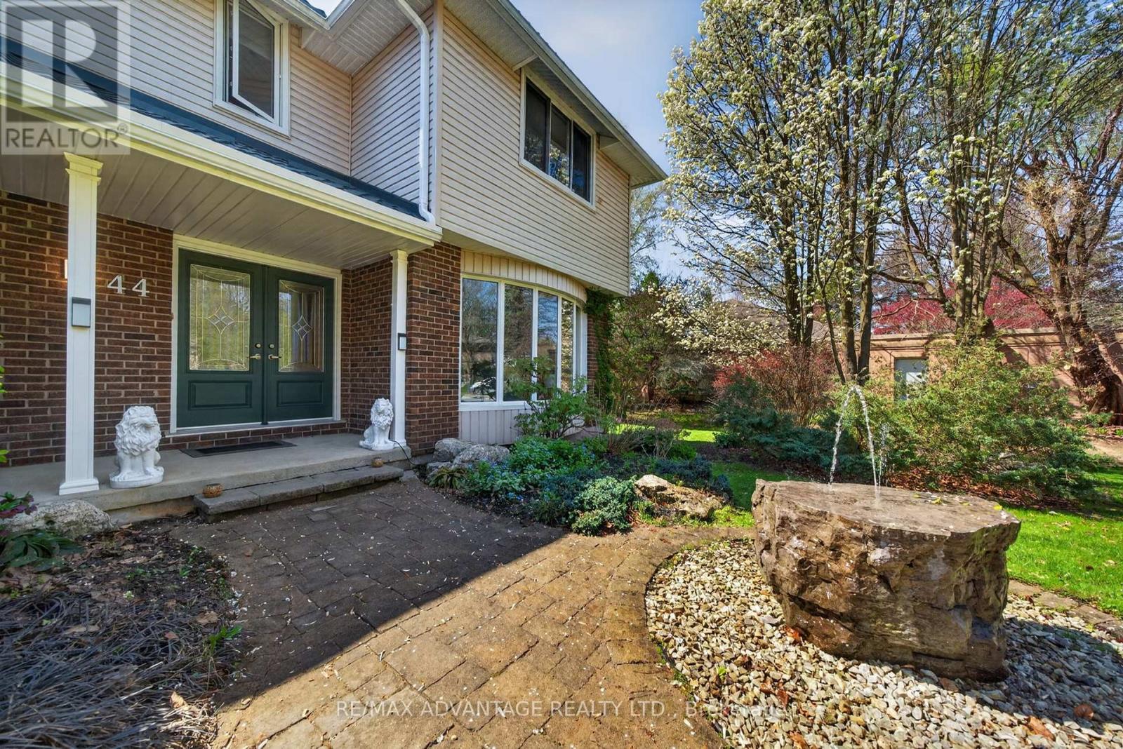 44 NORTHCREST DRIVE - 6