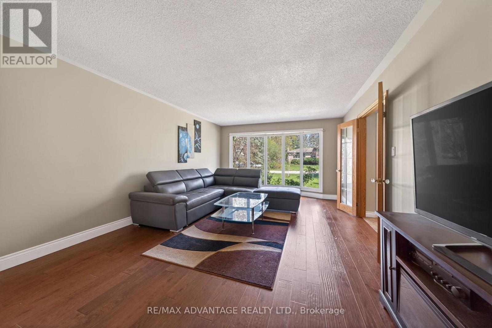 44 NORTHCREST DRIVE - 8