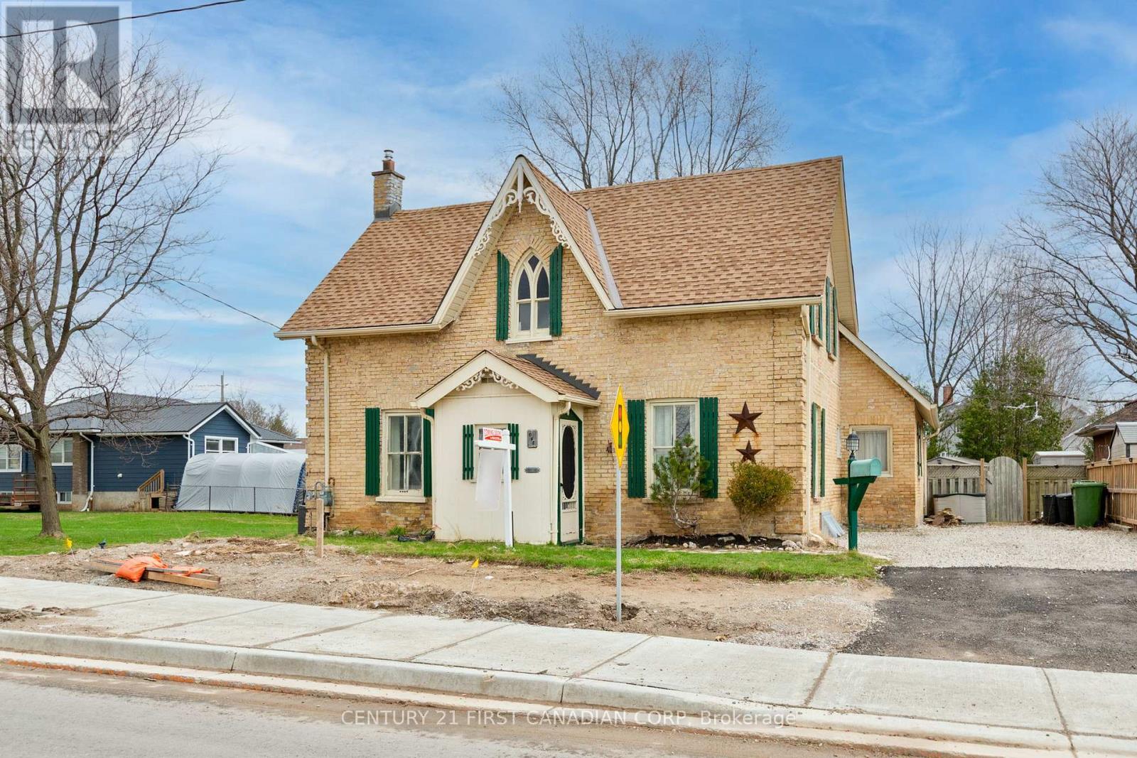 1 FAIRVIEW AVENUE - 4