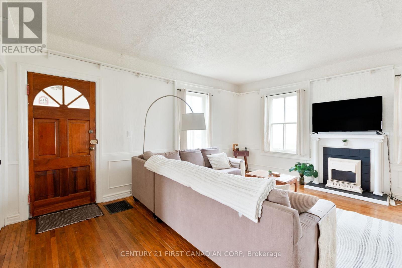 1 FAIRVIEW AVENUE - 7