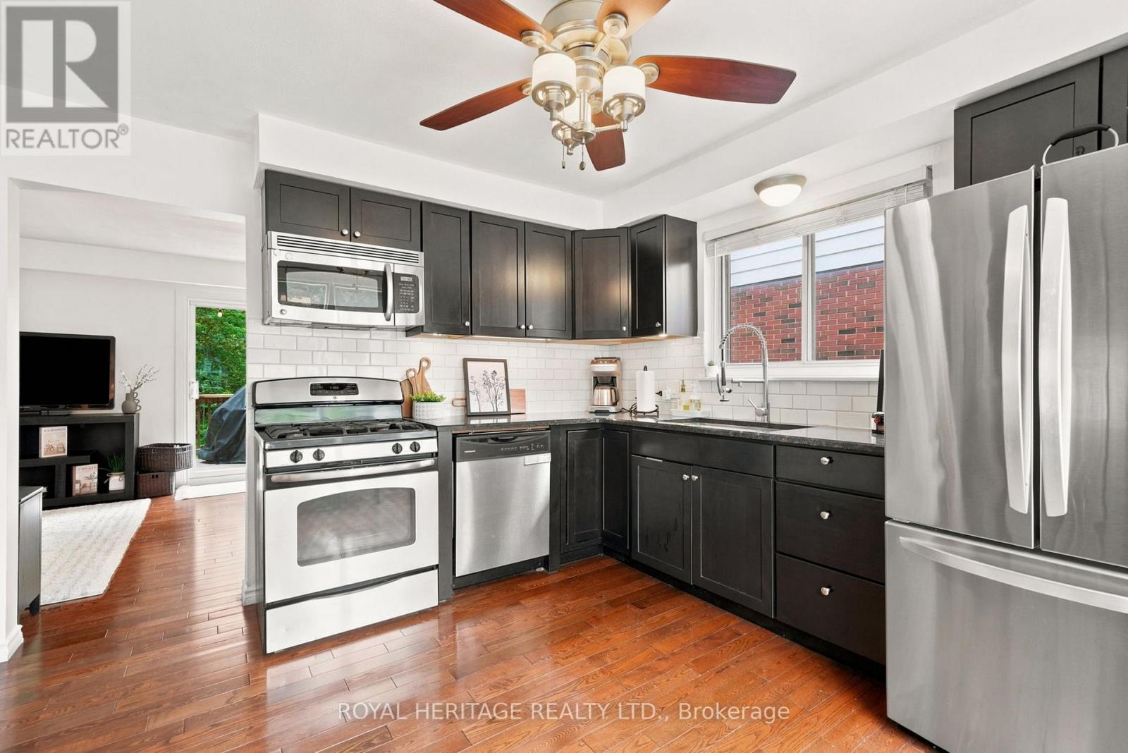 518 CRESTWOOD DRIVE - 11