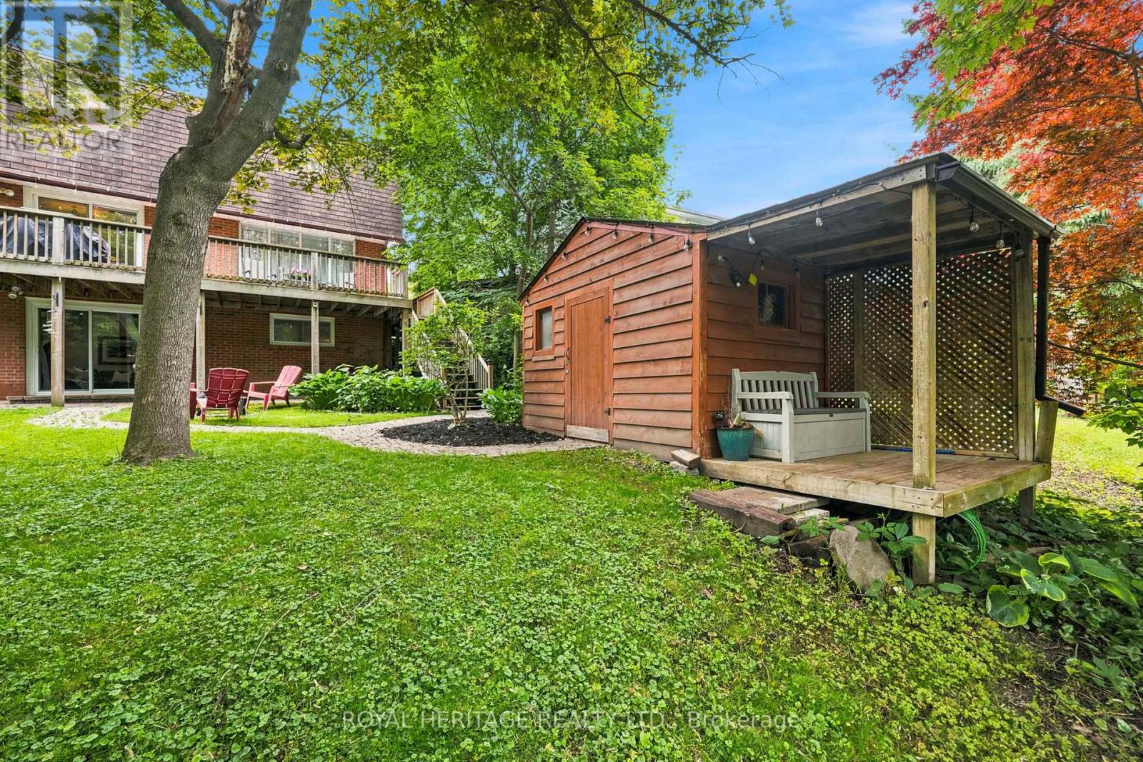 518 CRESTWOOD DRIVE - 33
