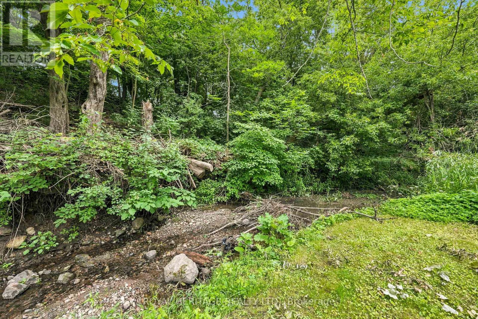 518 CRESTWOOD DRIVE - 35