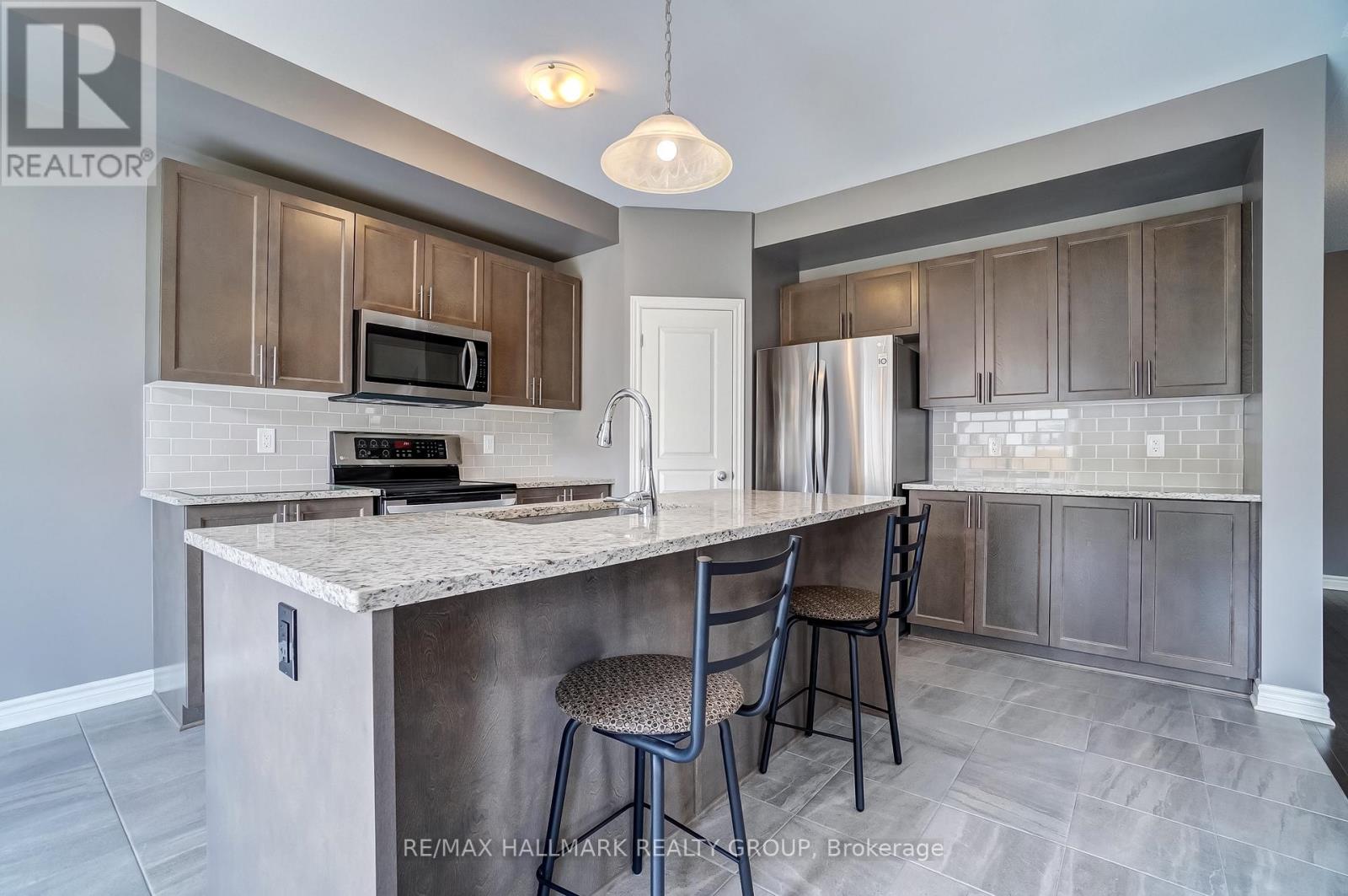 3 Bed, 3 Bath House for Rent in Ottawa – 1110 BECKETT CRESCENT, Ottawa – MLS# X13478356 - Image 14