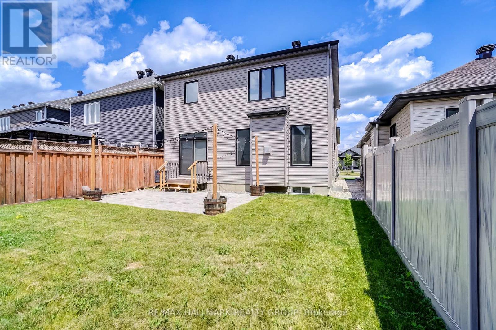 3 Bed, 3 Bath House for Rent in Ottawa – 1110 BECKETT CRESCENT, Ottawa – MLS# X13478356 - Image 39