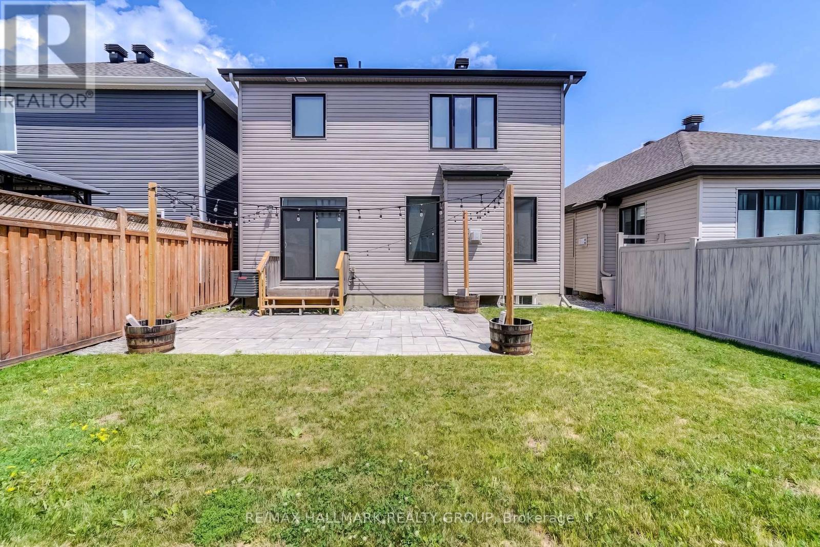 3 Bed, 3 Bath House for Rent in Ottawa – 1110 BECKETT CRESCENT, Ottawa – MLS# X13478356 - Image 40