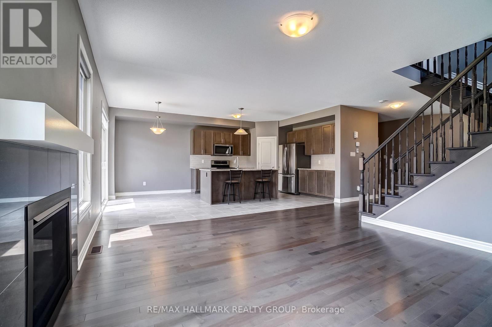 3 Bed, 3 Bath House for Rent in Ottawa – 1110 BECKETT CRESCENT, Ottawa – MLS# X13478356 - Image 9