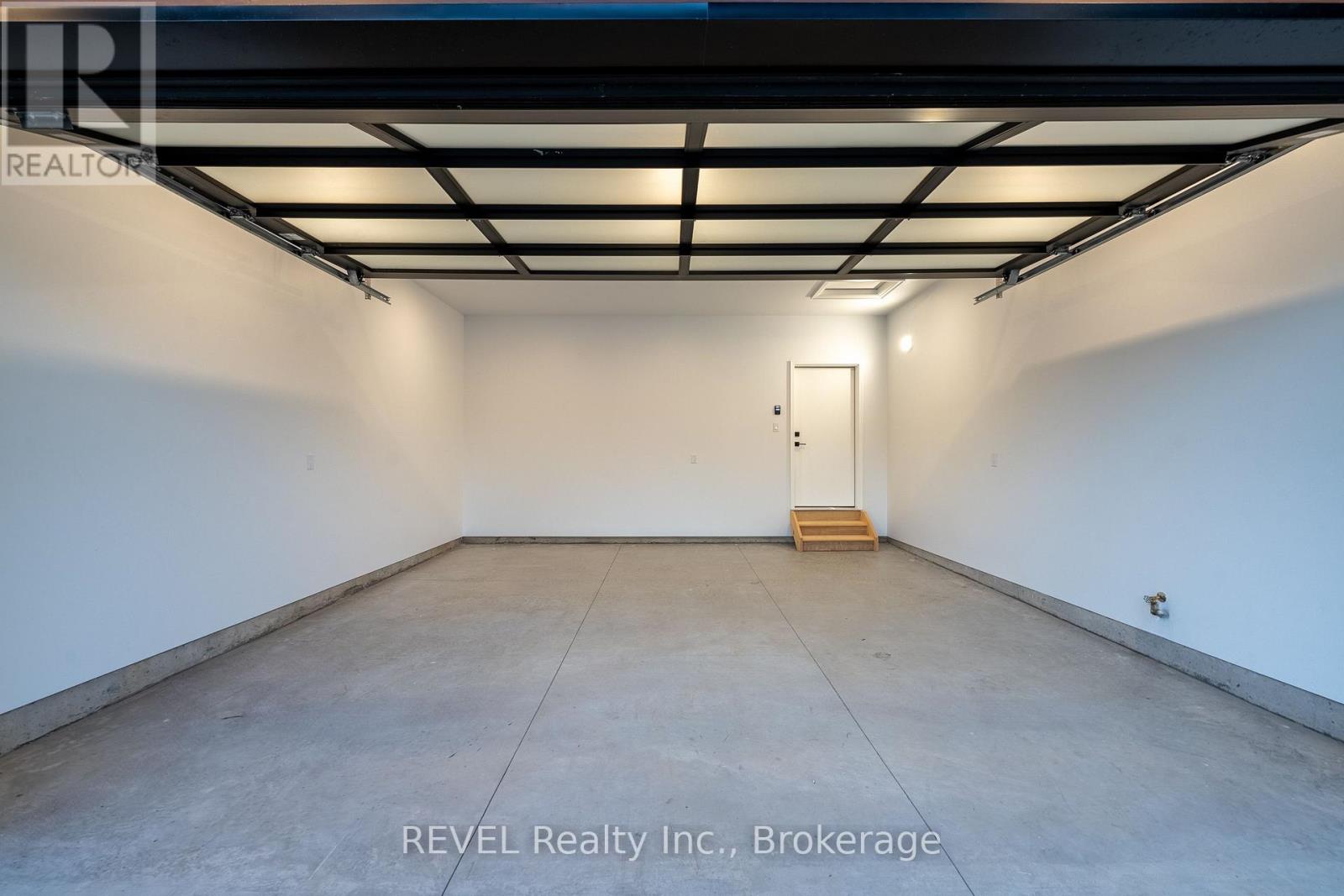 9 ANCHOR ROAD - 33