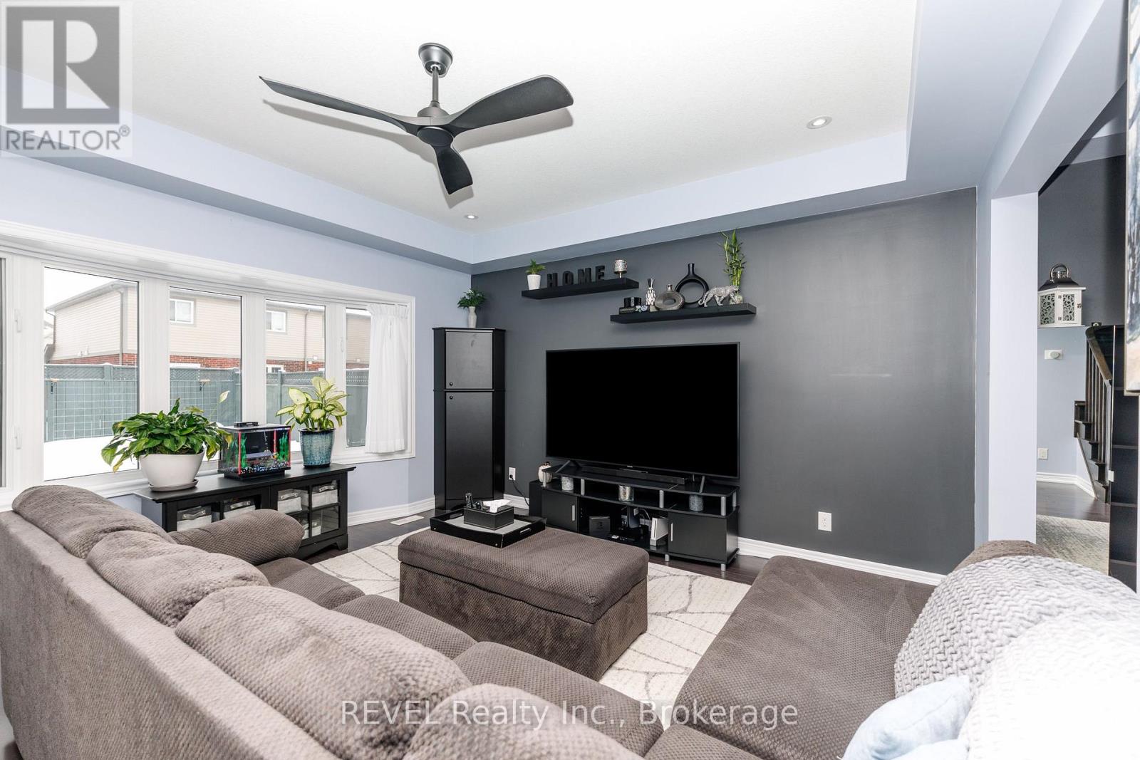 8 ELDERBERRY ROAD - 17
