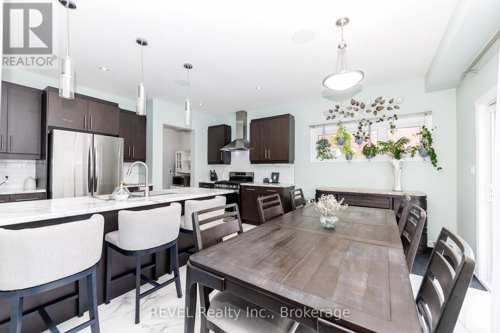 8 ELDERBERRY ROAD - 27