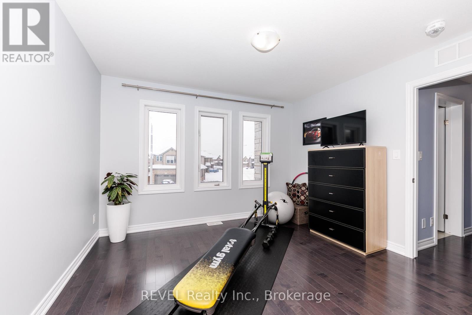 8 ELDERBERRY ROAD - 44