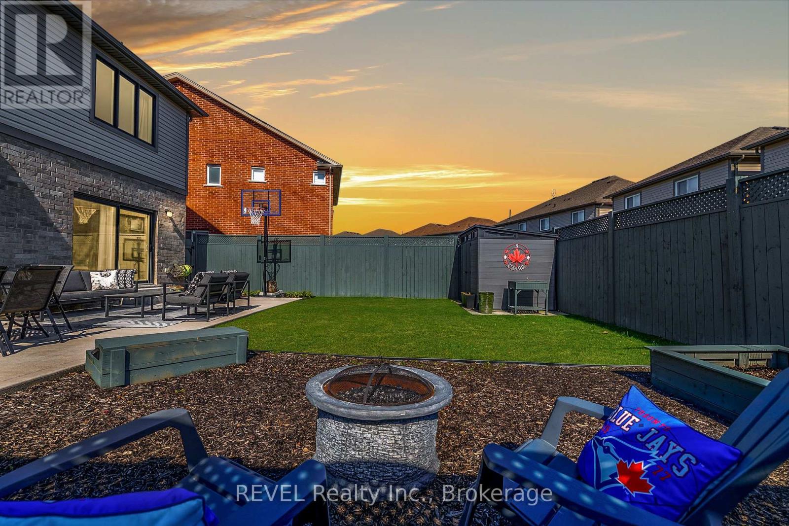 8 ELDERBERRY ROAD - 8
