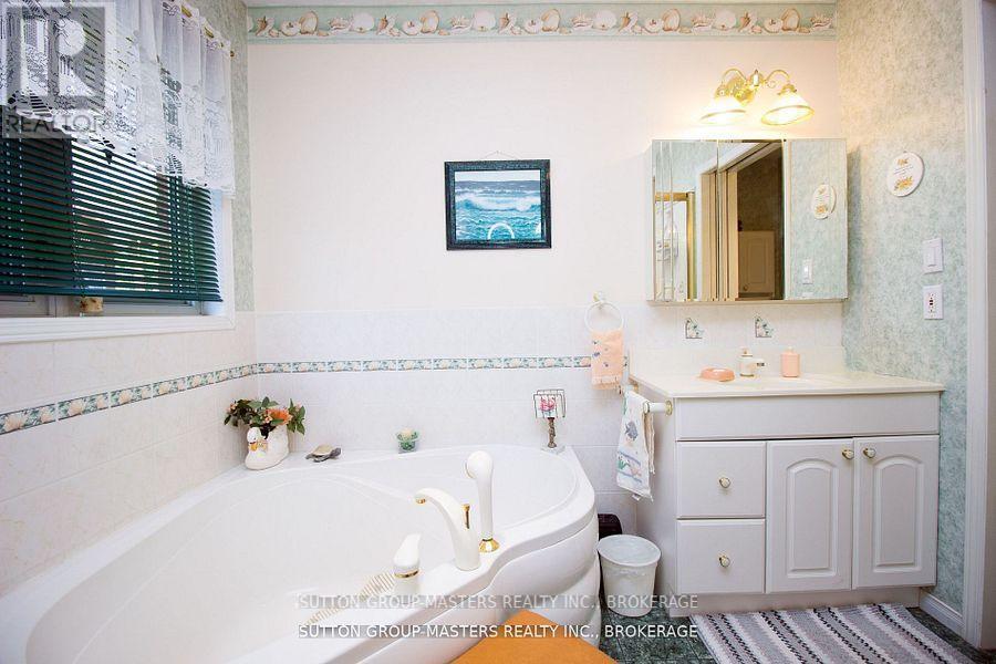 4907 ALEX MCLEAN LANE N - 19