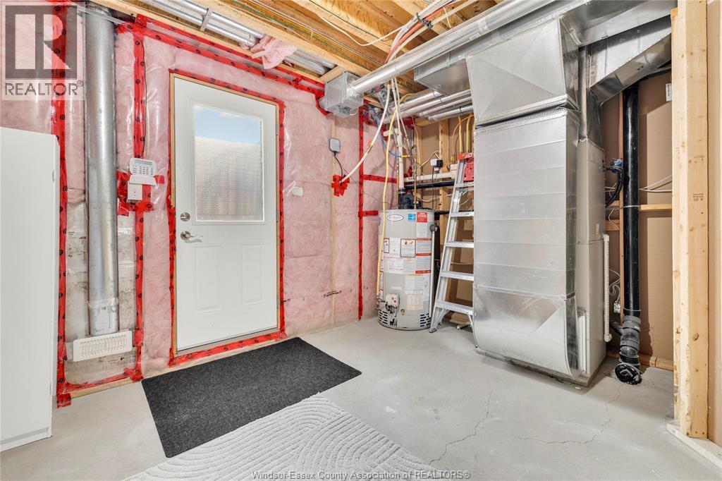 595 DONLON STREET - 34