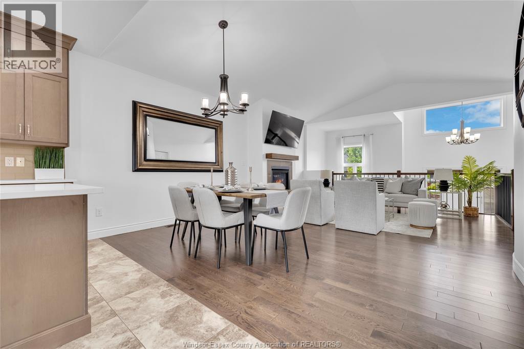 595 DONLON STREET - 12