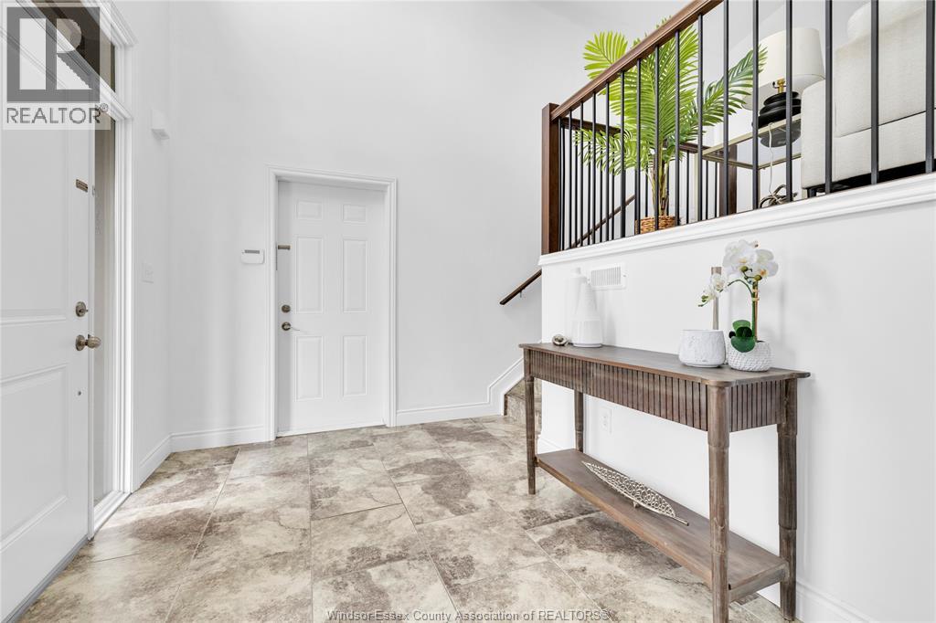 595 DONLON STREET - 7