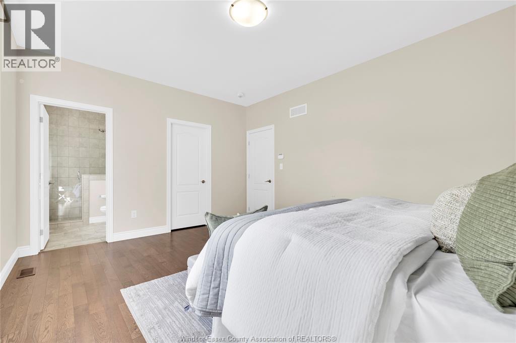 595 DONLON STREET - 18