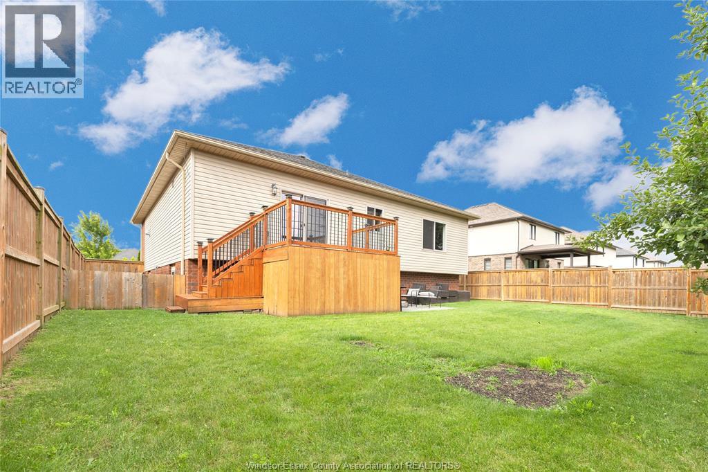595 DONLON STREET - 37