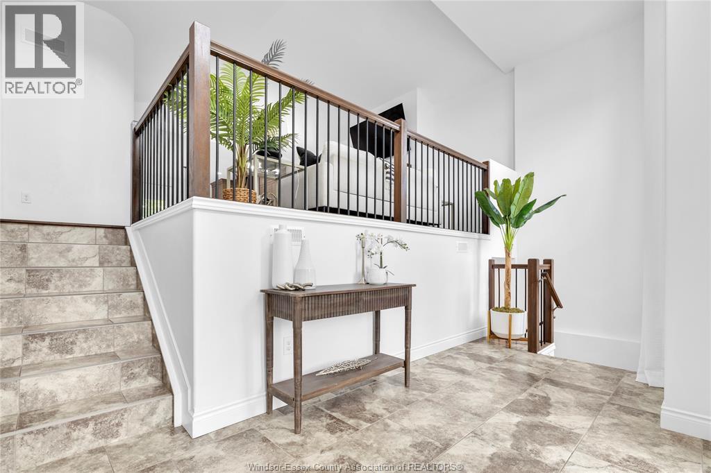 595 DONLON STREET - 6