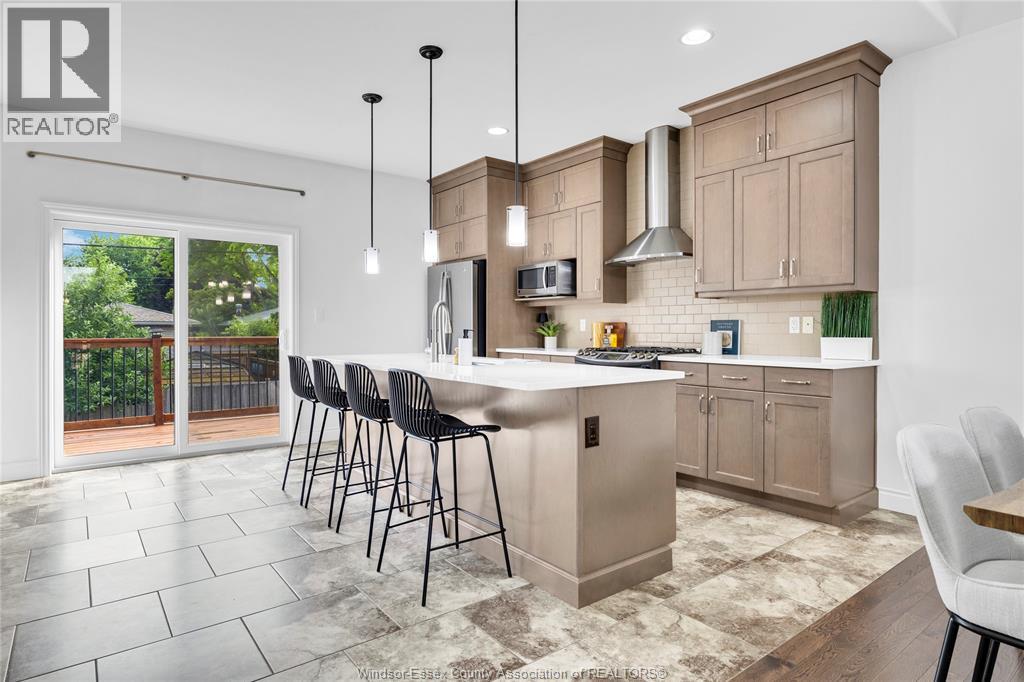 595 DONLON STREET - 13