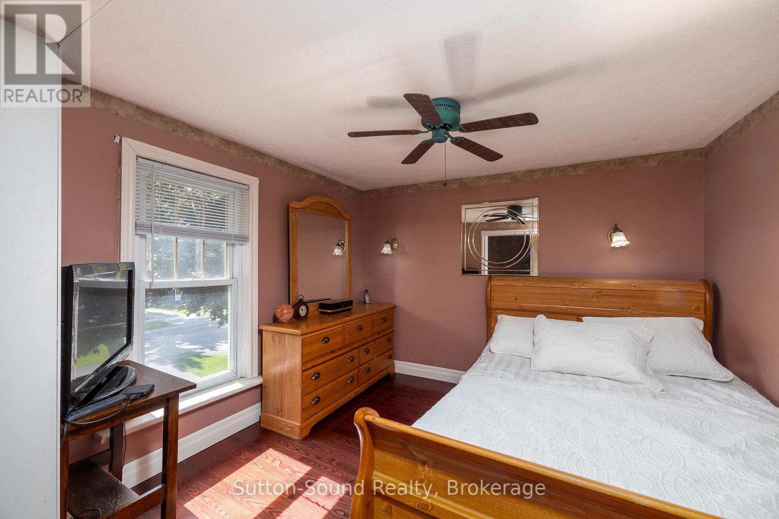 1762 6TH AVENUE E - Image 29