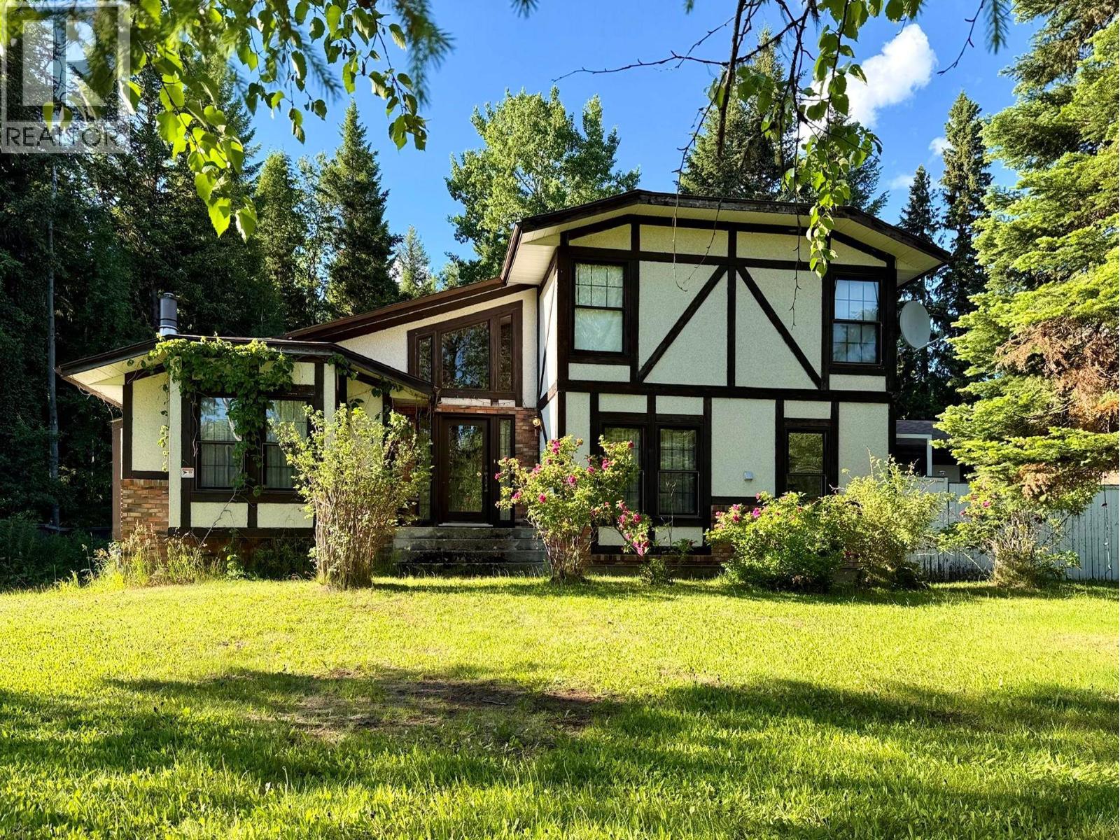 2423 CARLE DRIVE — $598,000