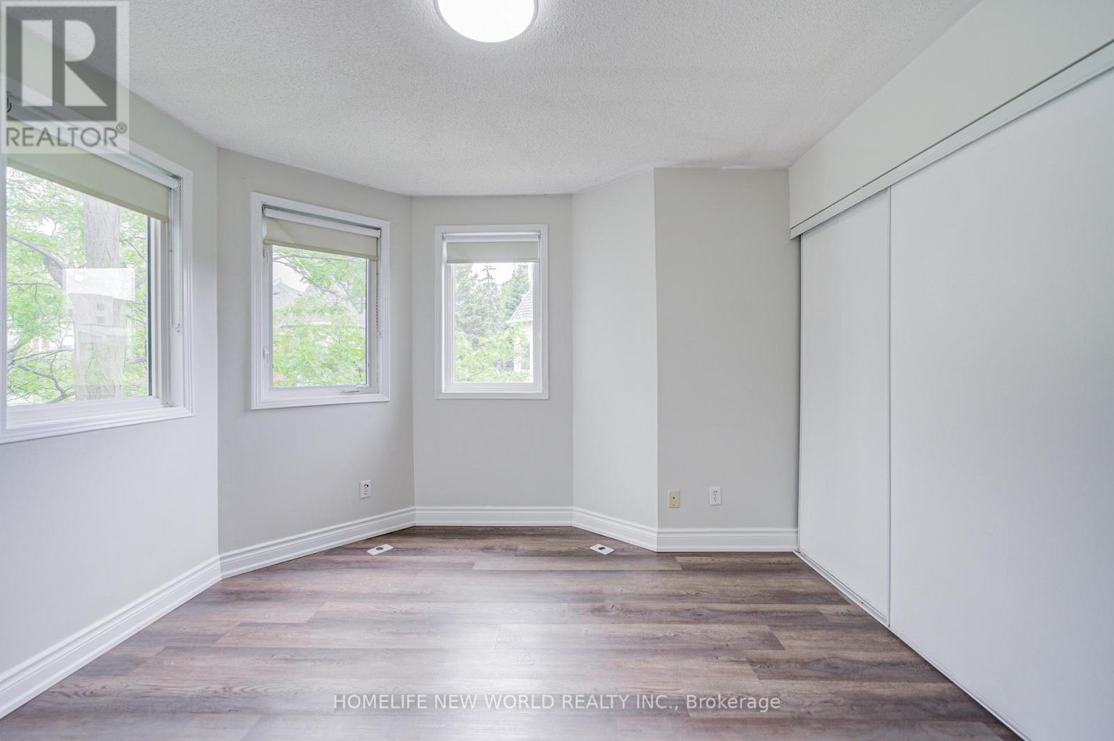 #1001 28 ROSEBANK DRIVE - 16
