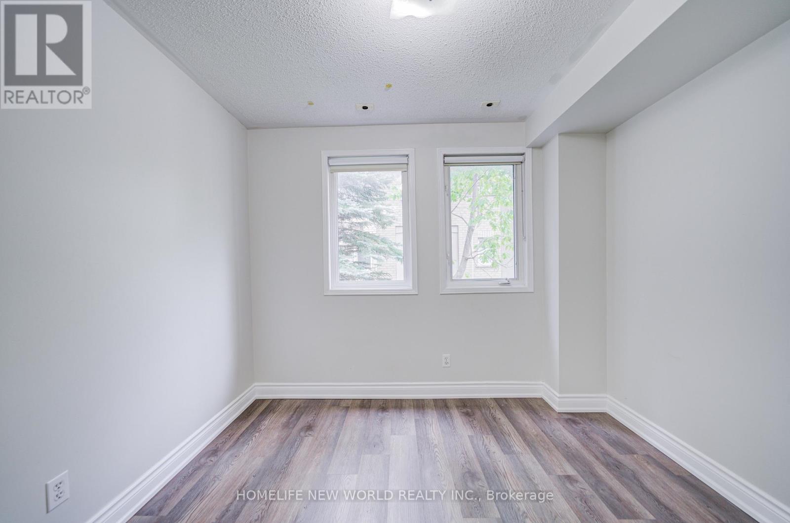 #1001 28 ROSEBANK DRIVE - 28