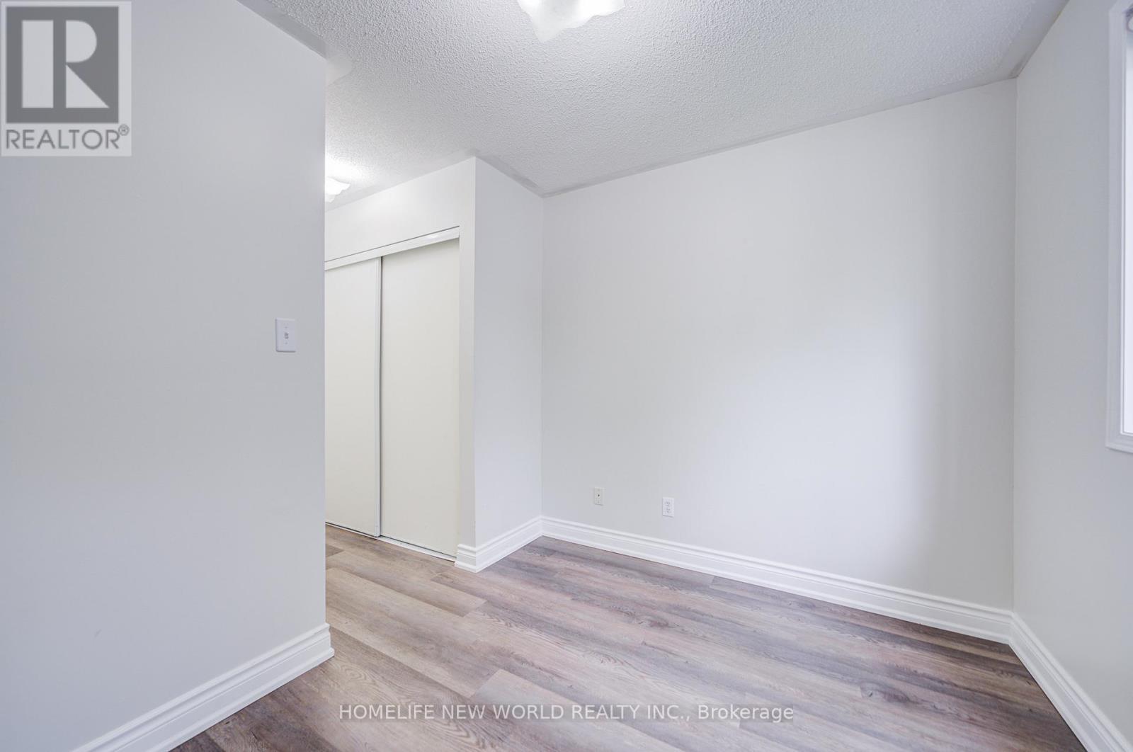 #1001 28 ROSEBANK DRIVE - 29