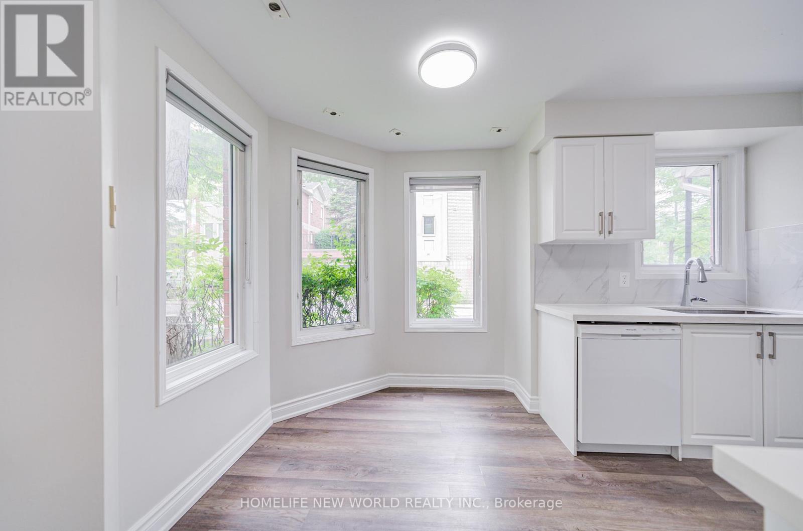 #1001 28 ROSEBANK DRIVE - 5