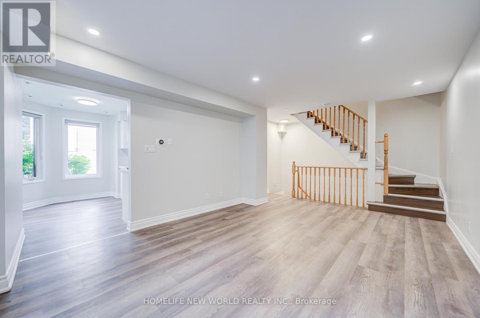 #1001 28 ROSEBANK DRIVE - 9