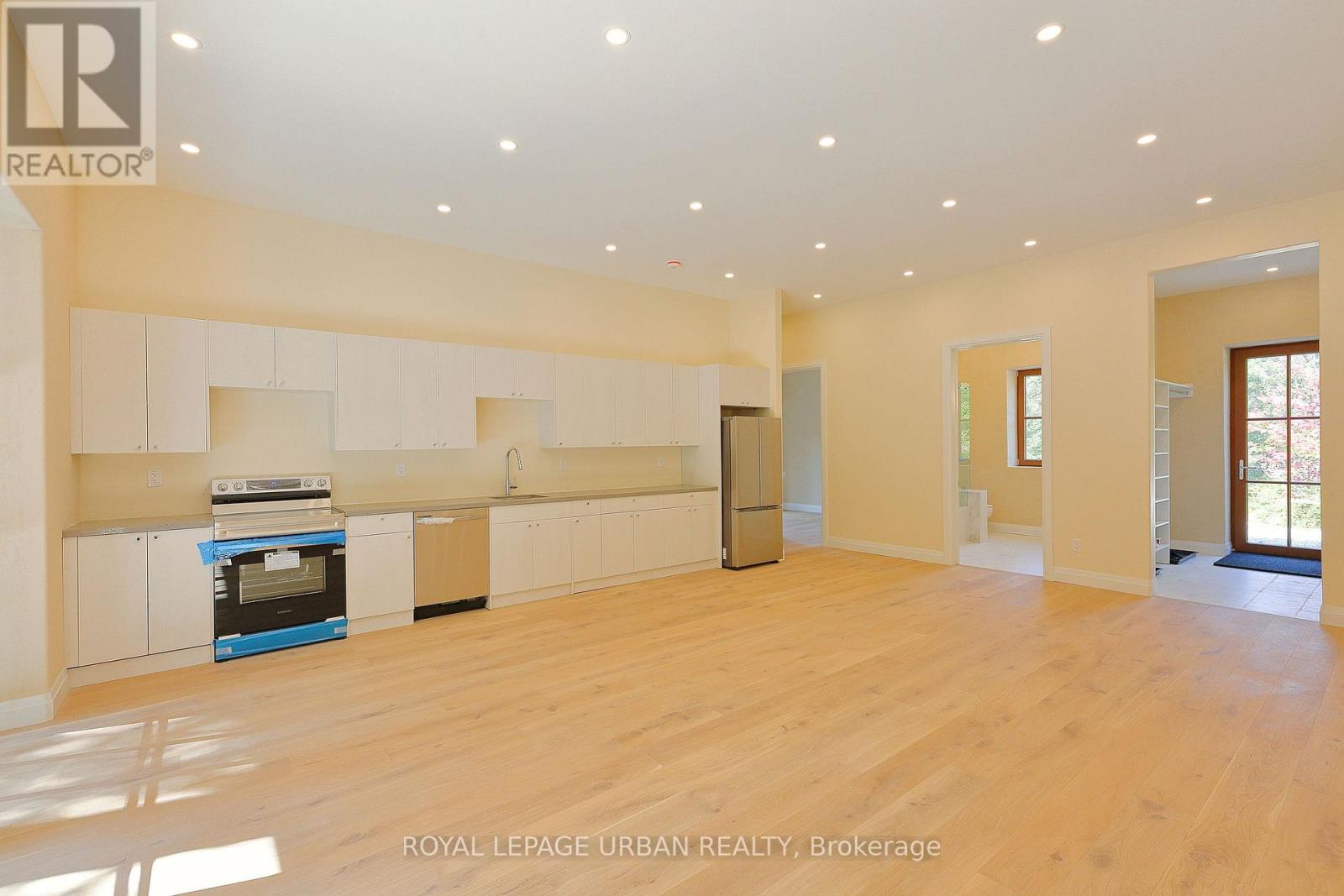 800 RYE ROAD - 4