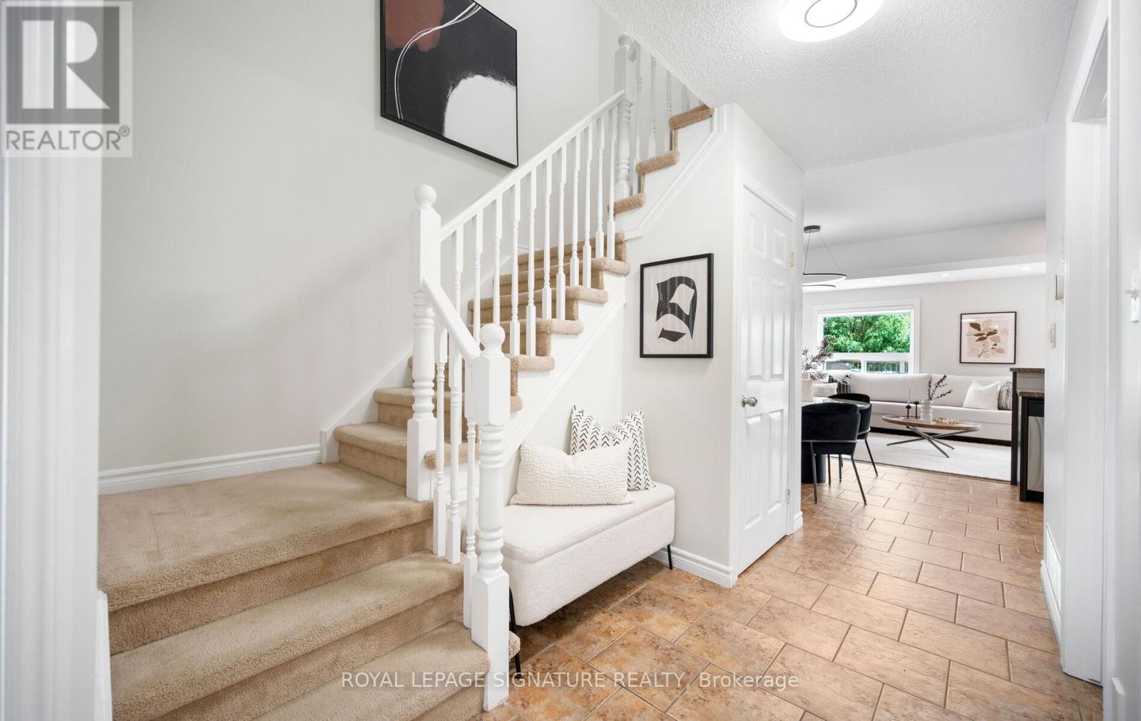 61 THAMES WAY - 22