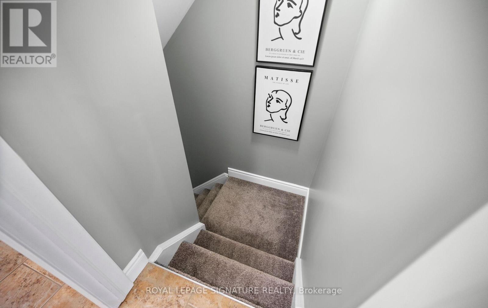 61 THAMES WAY - 37