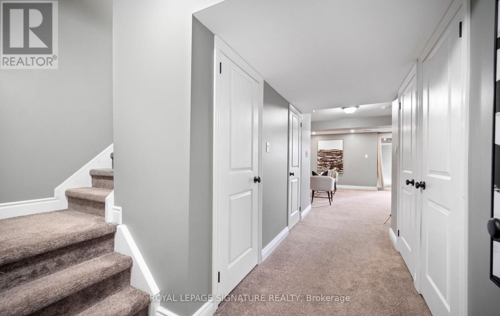 61 THAMES WAY - 38